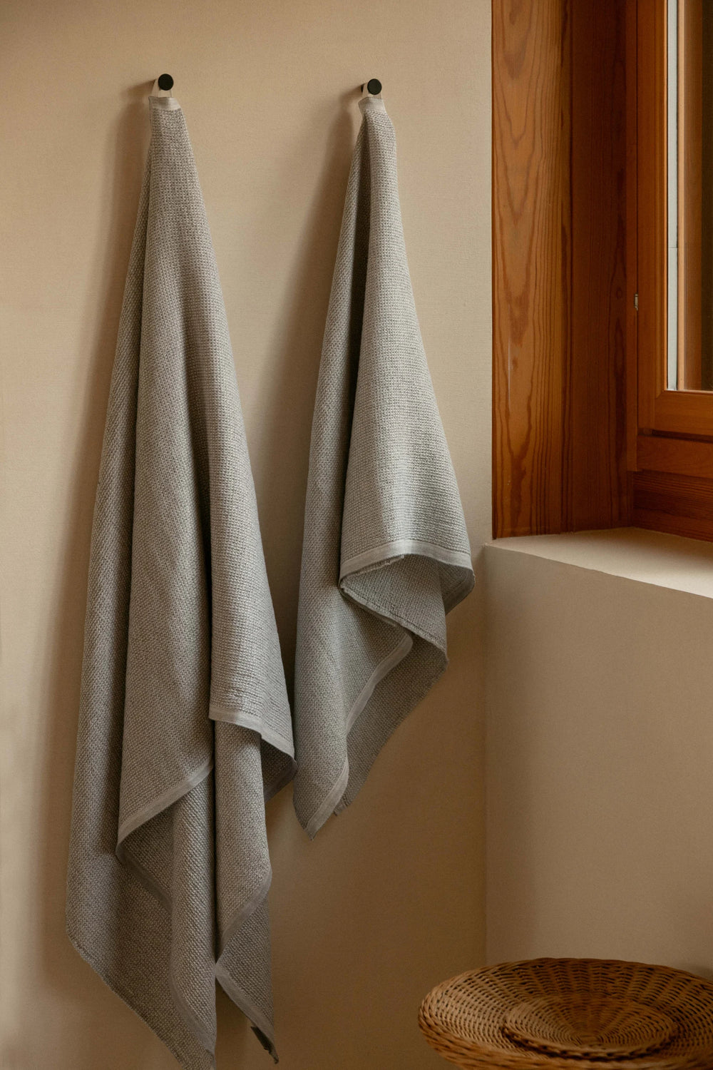 TERVA Light Linen and Tencel Bath Towel
