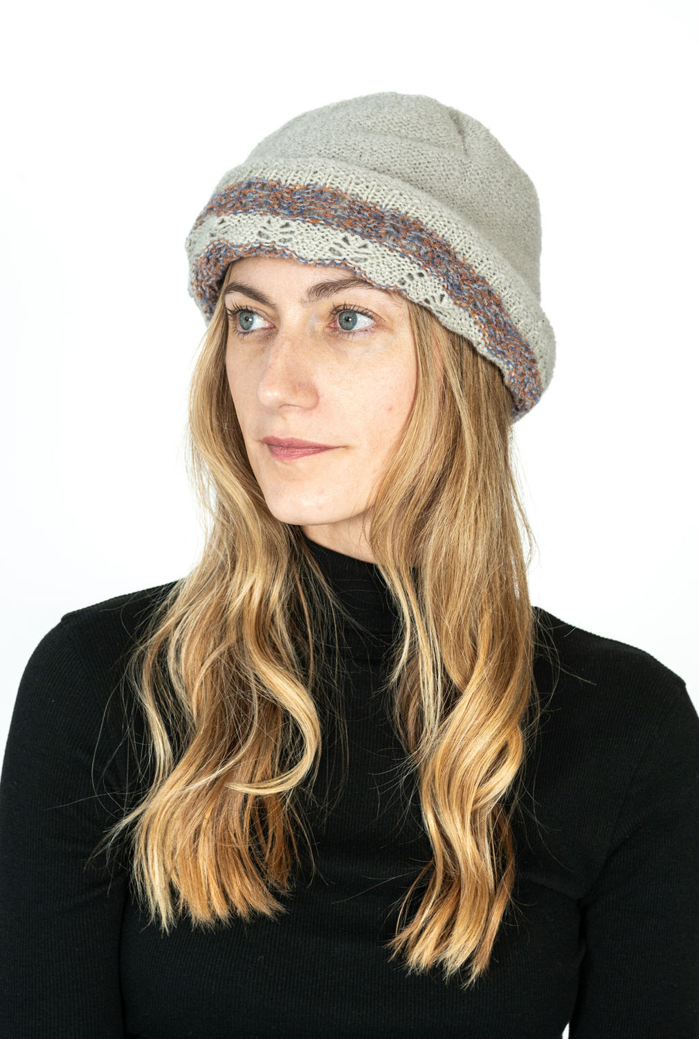 SHIIKA Hat Silver Gray