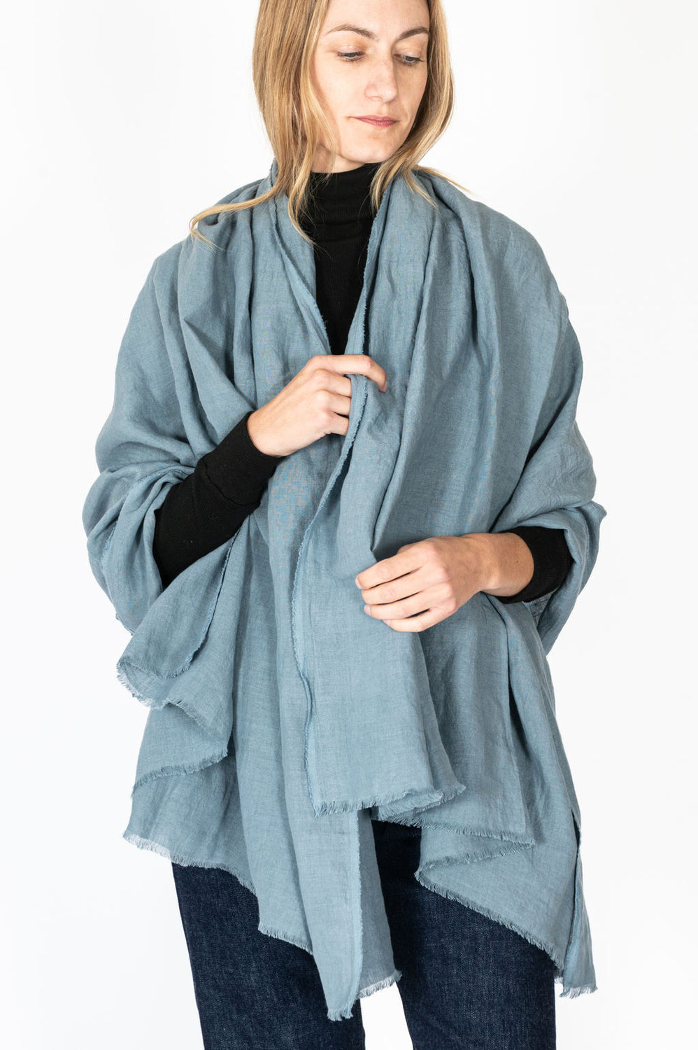 Linen Shawl Light Indigo