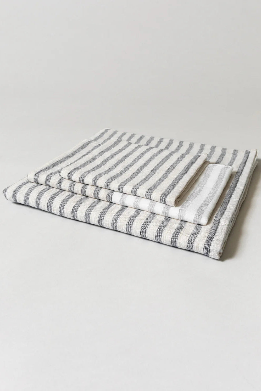 Linen Border Bath Towel
