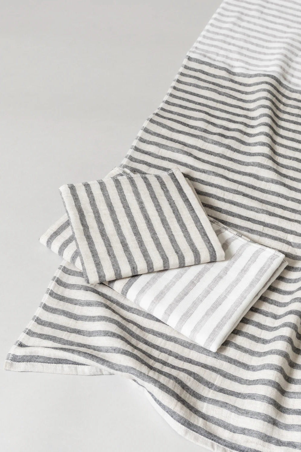 Linen Border Bath Towel