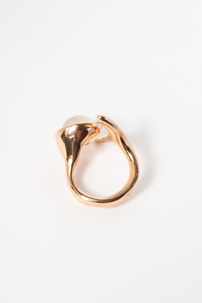 PESCECODA Ring with Moonstone – Moth