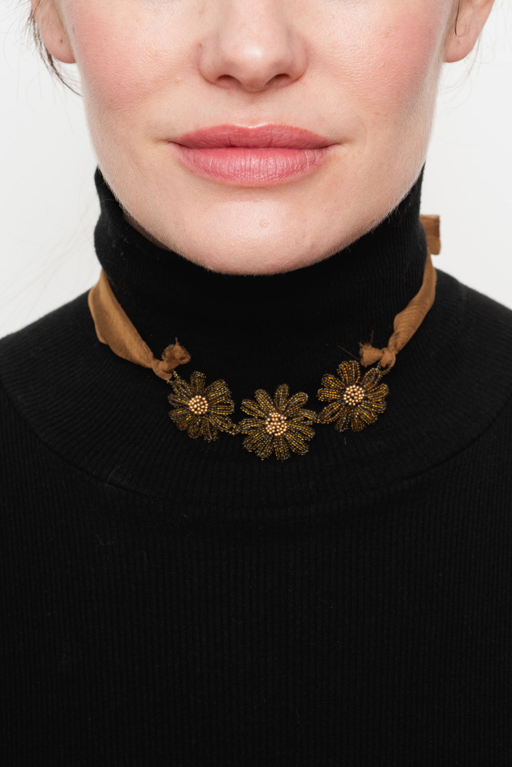 Daisy Choker with Silk Ribbon Caramel