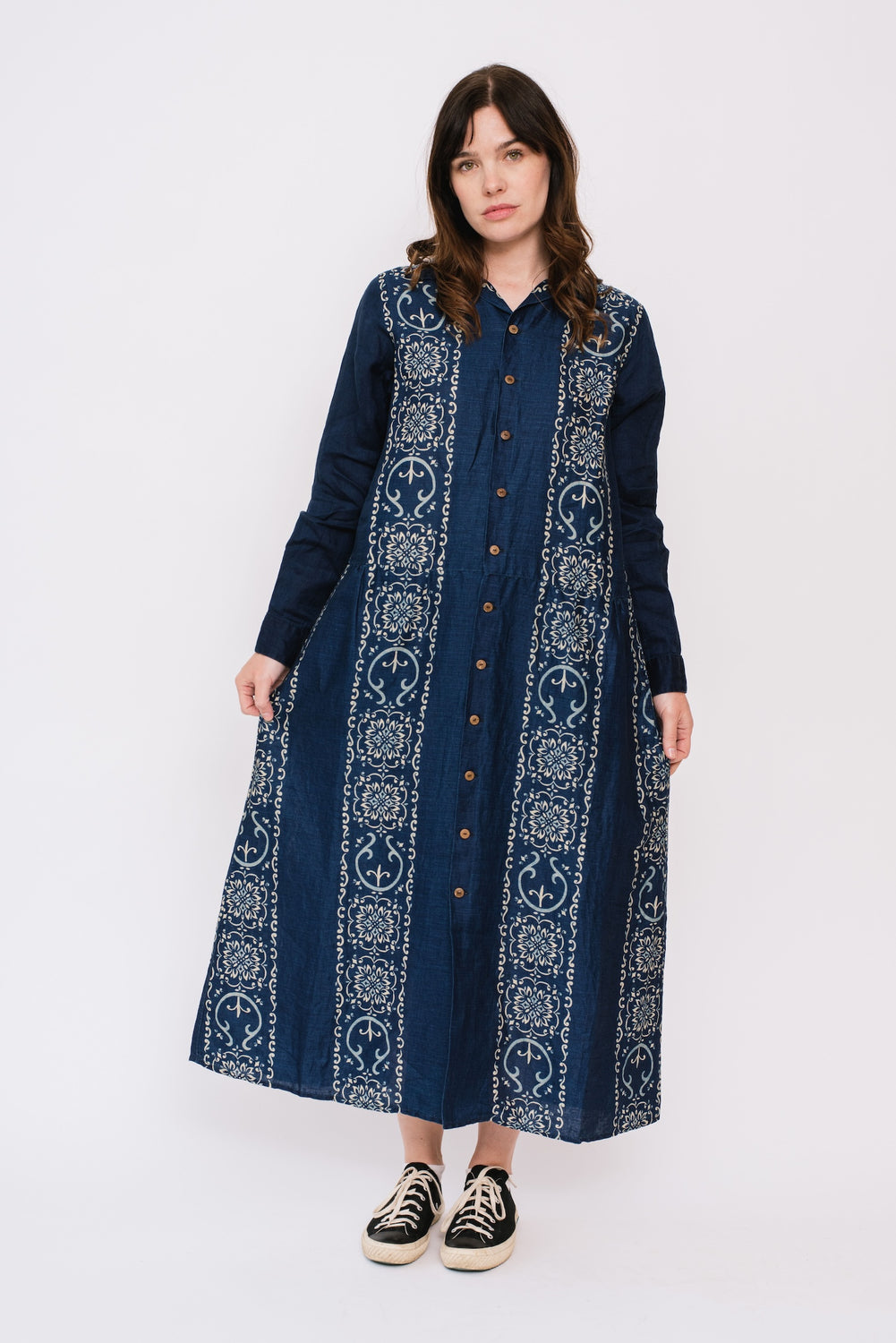 French Cross Linen HABANANAJA Pattern Open Collar Dress