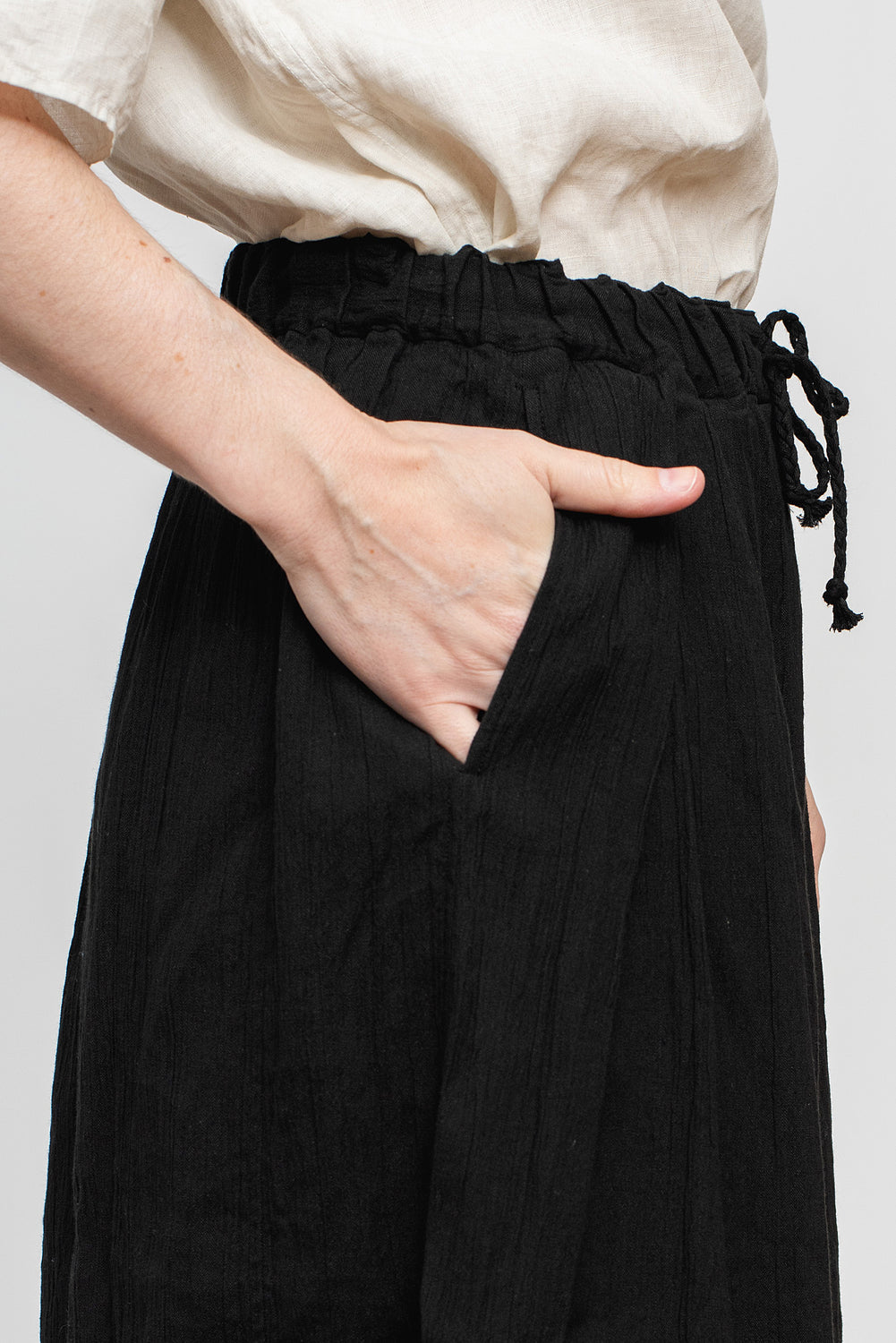 Tightly Twisted Hemp and Cotton Skirt, Black
