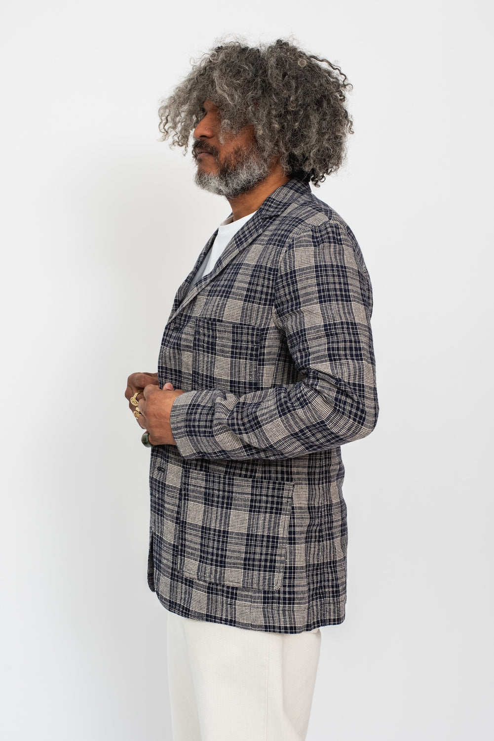 CHARLIE Easy Three Button Blazer