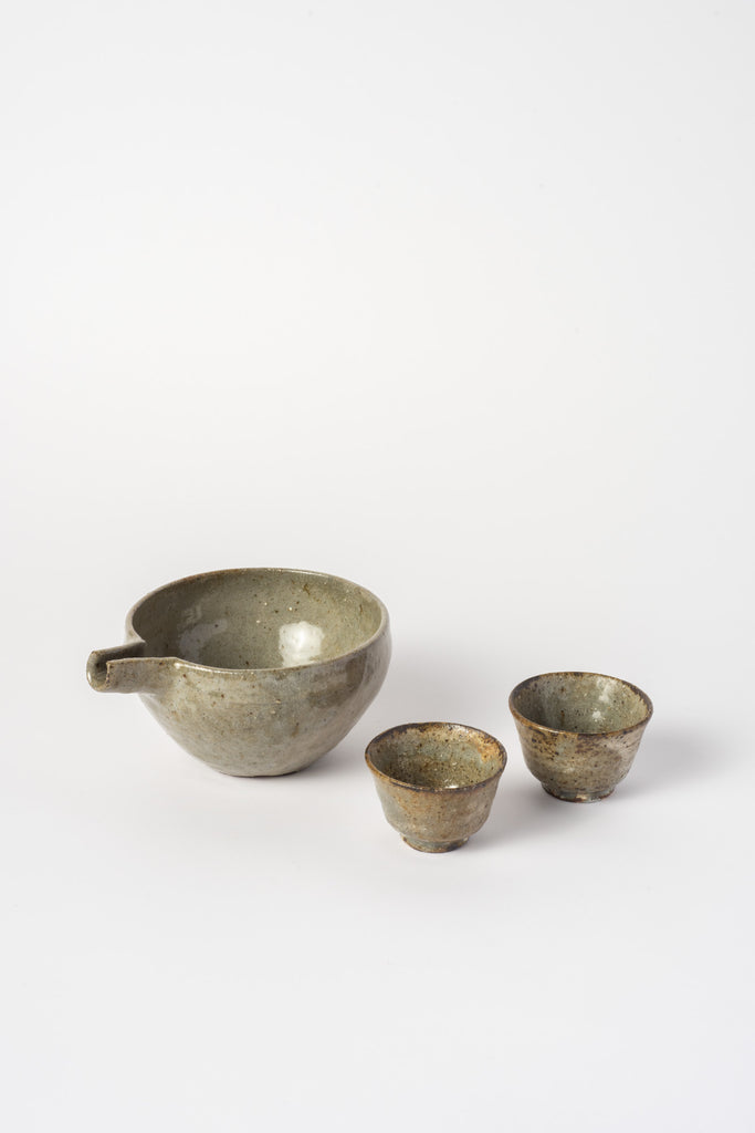 Ceramic Sake Pourer with Cups