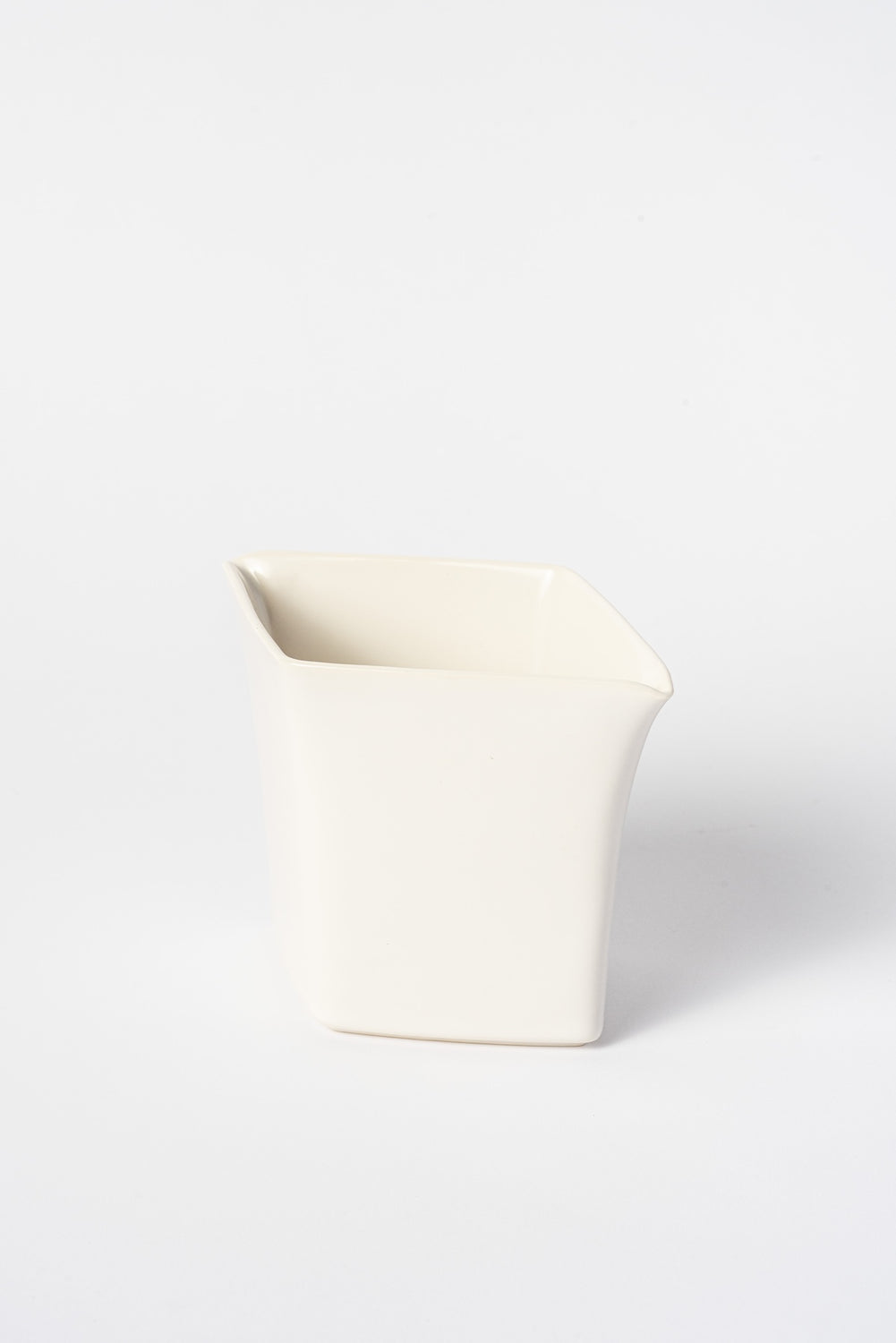 Porcelain Diamond Sake Pourer