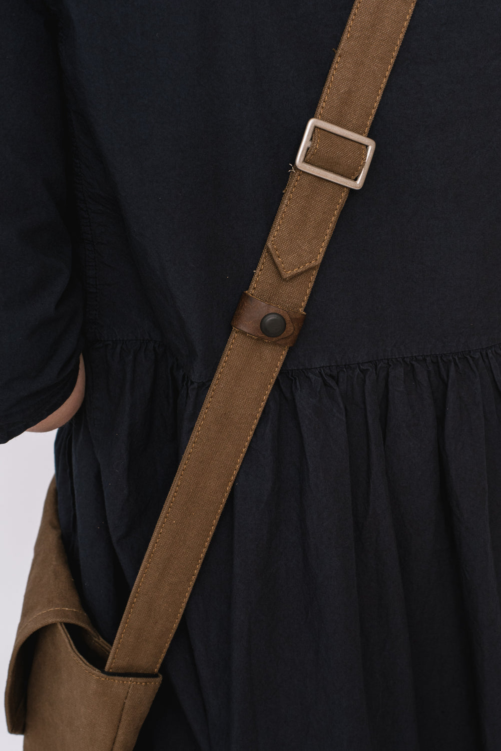 Canvas Messenger Bag Small Khaki