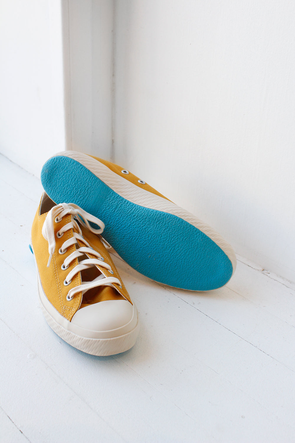 Shoes Like Pottery Low Top, Mustard