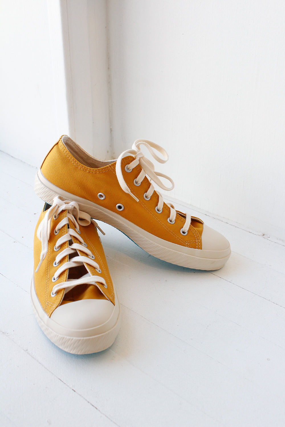 Shoes Like Pottery Low Top, Mustard