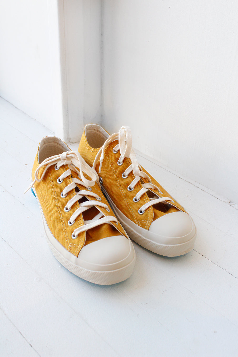 Shoes Like Pottery Low Top, Mustard
