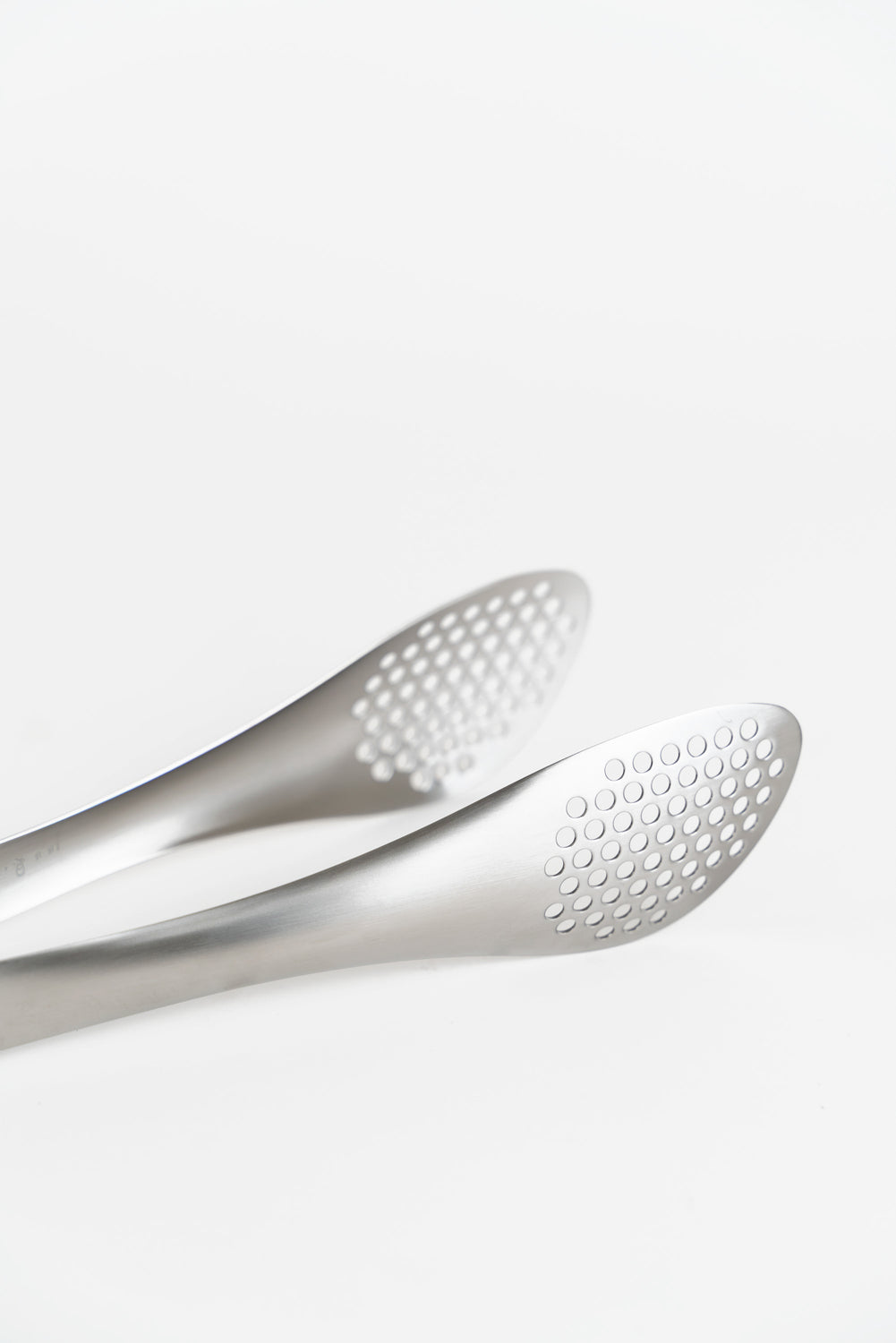 Sori Yanagi Perforated Tongs