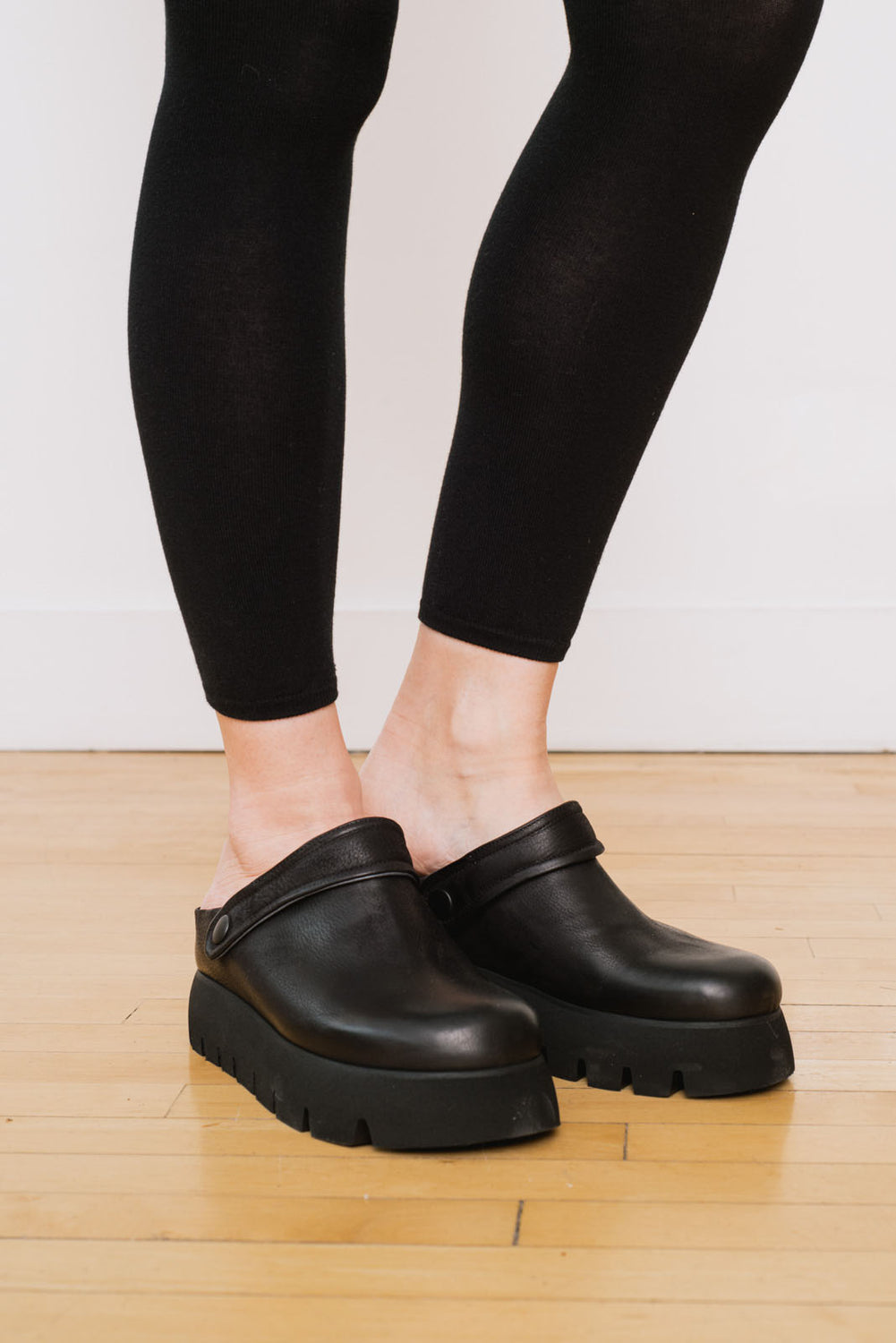 Clog with Back Strap