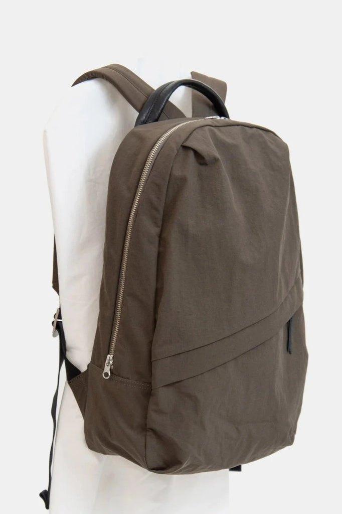 Light Nylon Backpack M, Mocha Brown