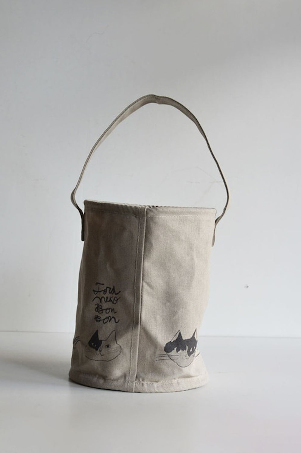 Toranekobonbon BAILER Shoulder Bag
