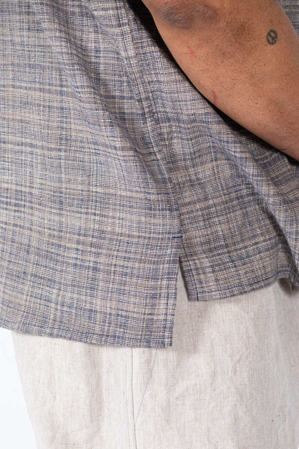 Unisex Organic S/S Cotton Slub Shirt, Navy and Gray