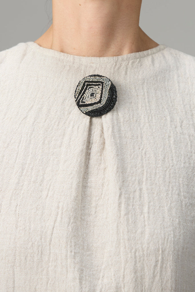 Beaded Brooch 008