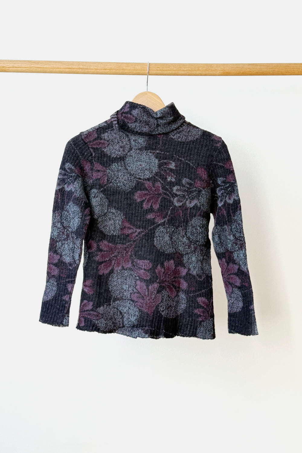 Knit Turtleneck w/Floral Pattern Charcoal Grey