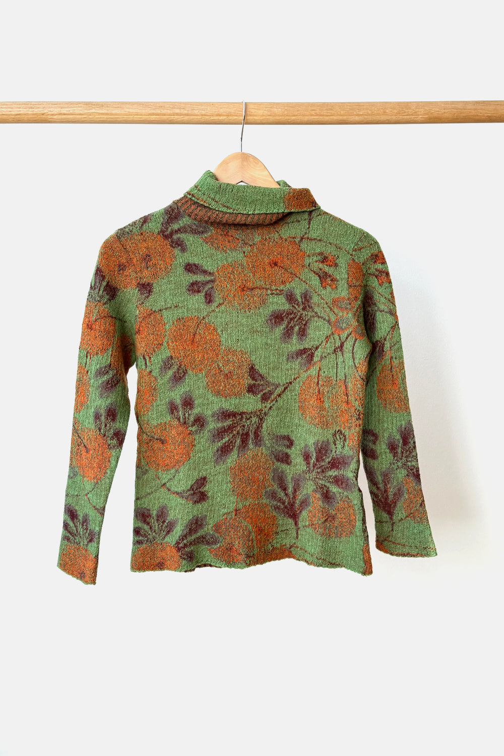 Knit Turtleneck w/Floral Pattern Green