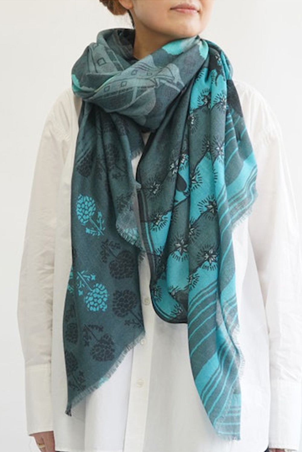 Wool Scarf "Confeito "