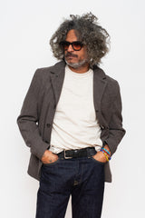 VINCENT Classic Four Button Blazer