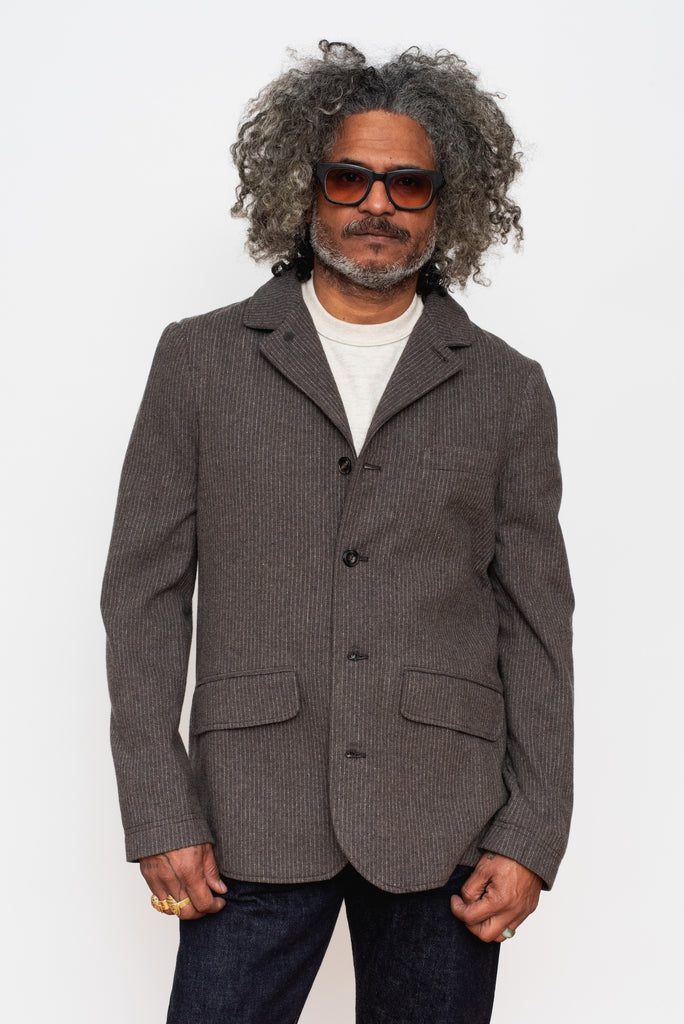 VINCENT Classic Four Button Blazer