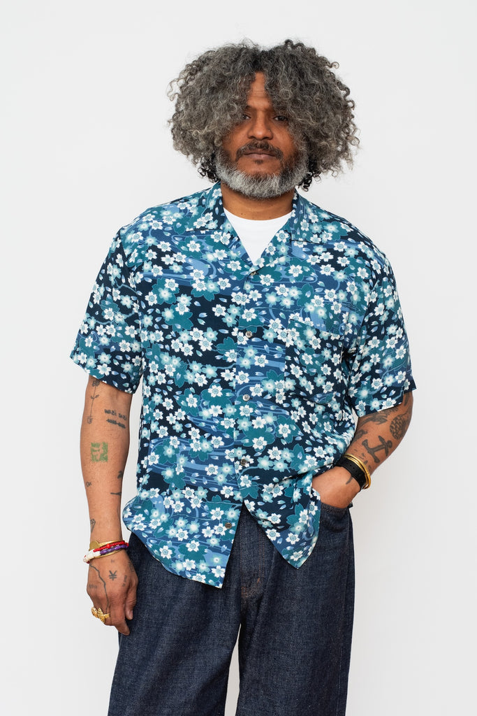 Unisex Woven -NAGARE SAKURA Shirt