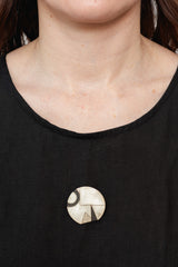 Scratch Brooch Small Circle 03