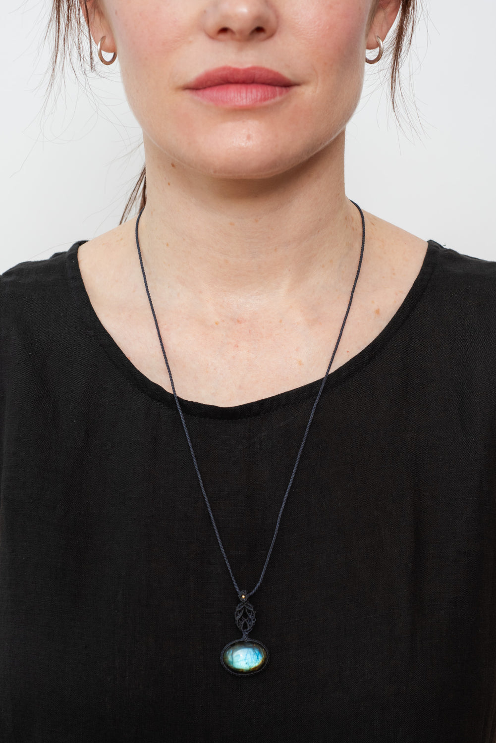 Macrame Necklace with Labradorite