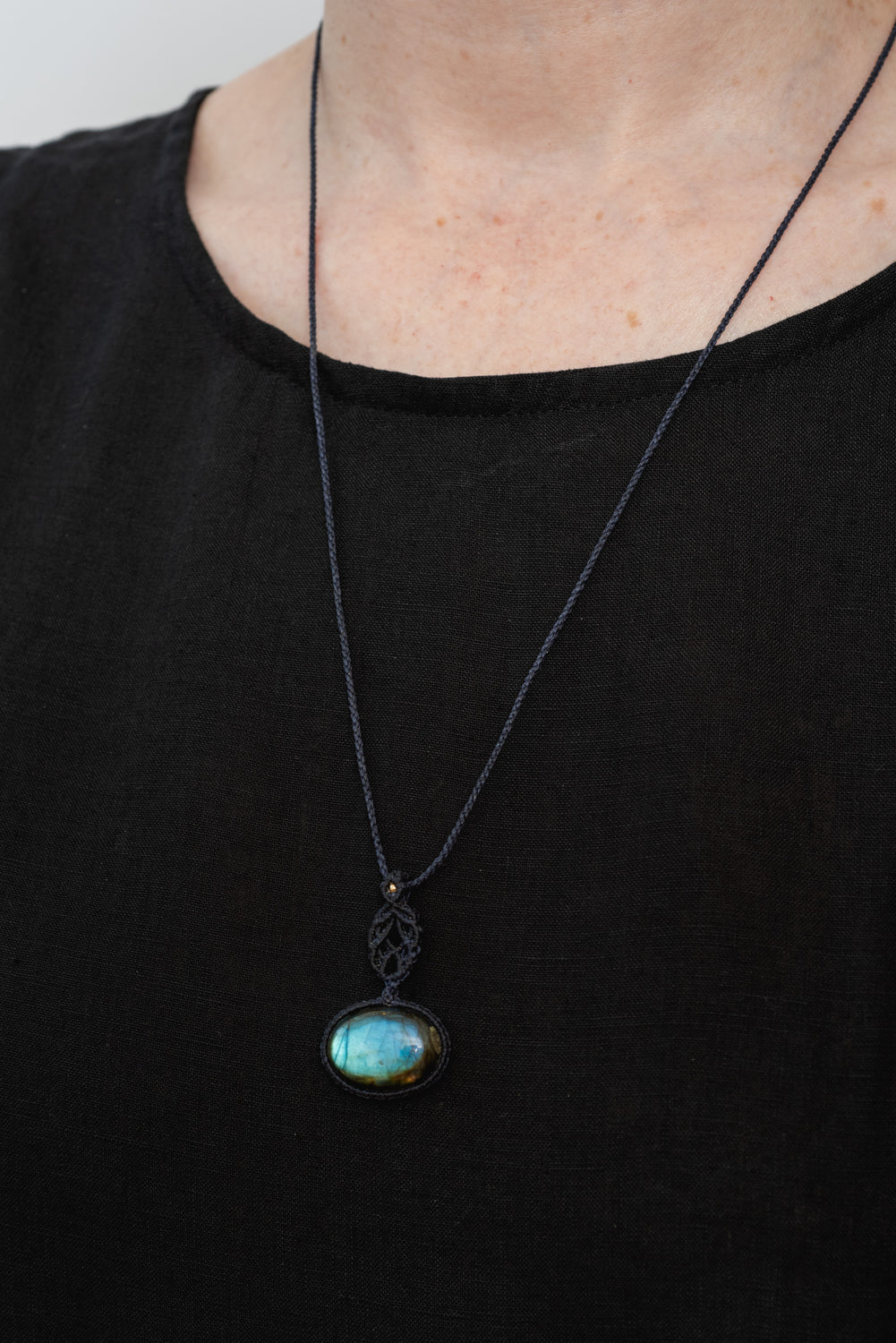 Macrame Necklace with Labradorite
