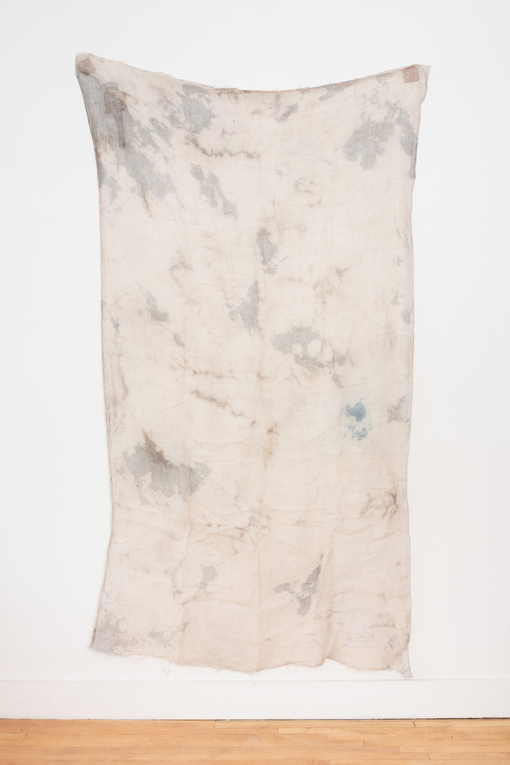 Naturally Dyed Linen Gauze Hanging 04