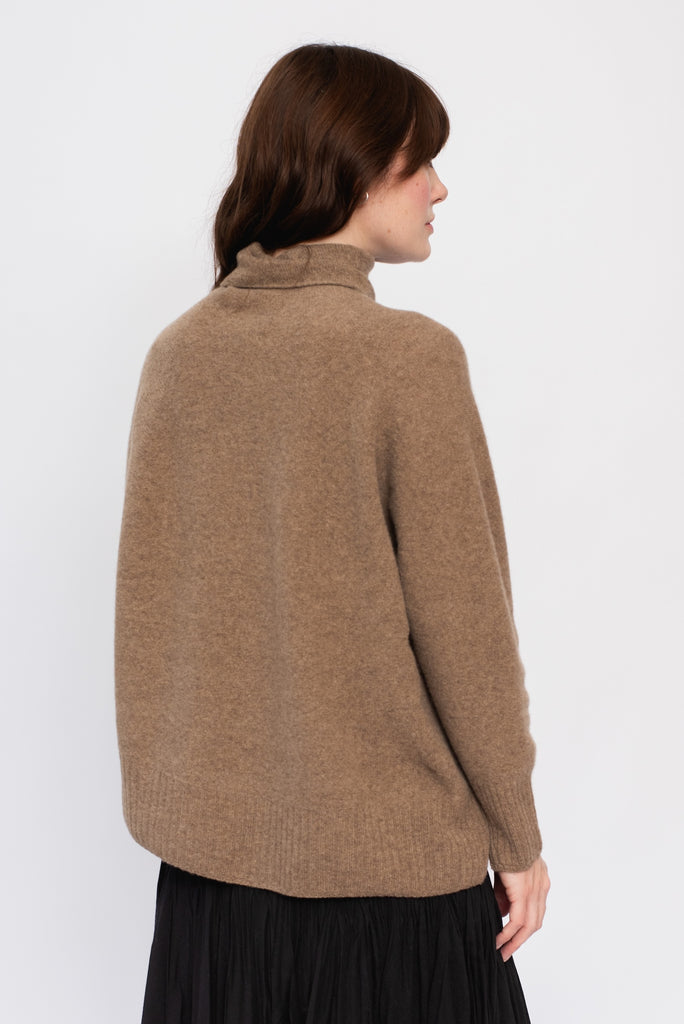Wool Loose Turtleneck Sweater Brown
