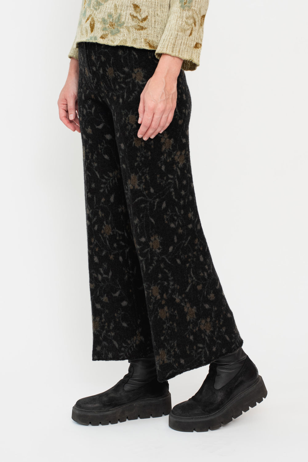 Compressed Wool Pants, Black with Floral Pattern