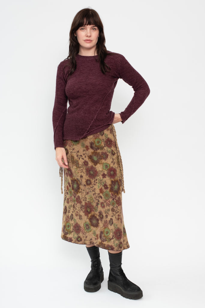 Knit Wool Skirt Beige with Floral Pattern