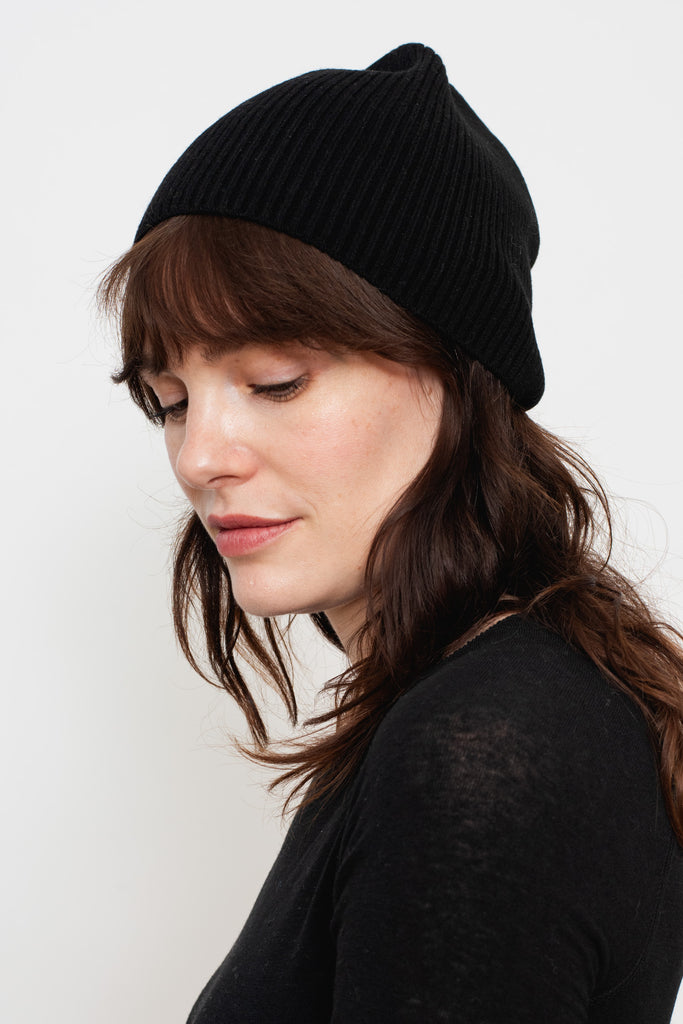 EMMA Hat Black