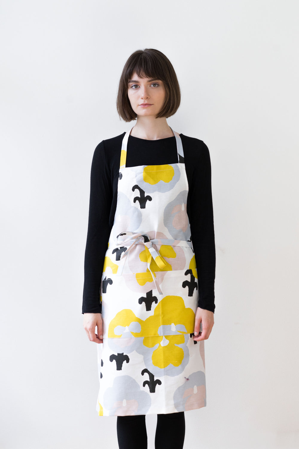 Ovvorkii Apron, Yellow
