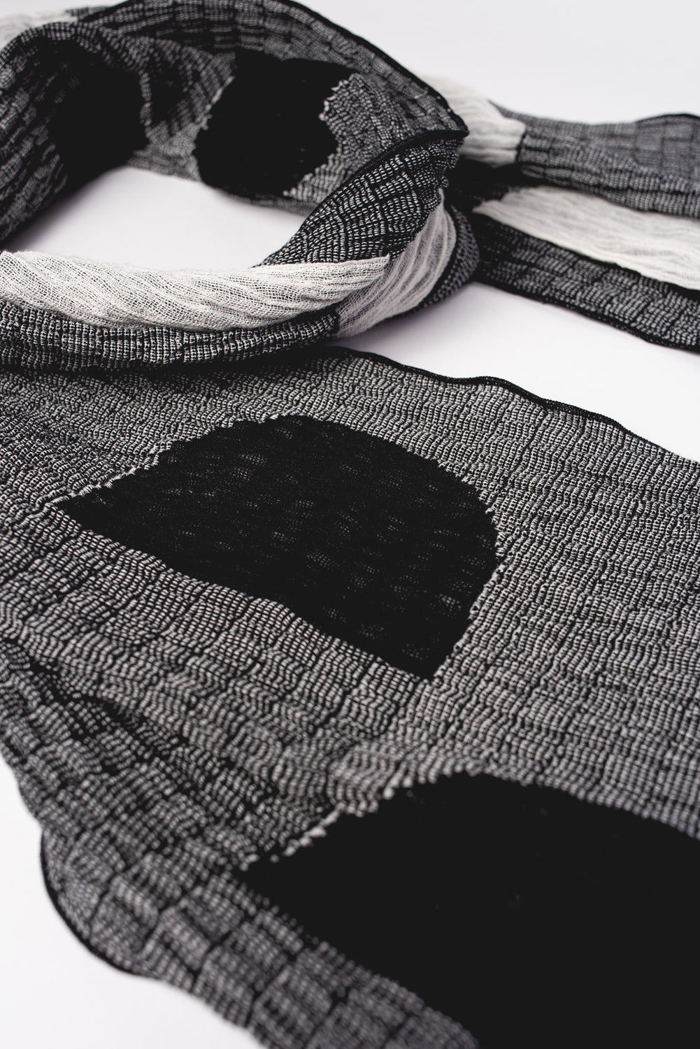 Pocket Scarf Natural and Black